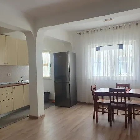 Appartement In The Heart Of , Bllok Tirana
