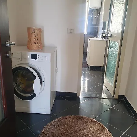 In The Heart Of , Bllok Apartmán *